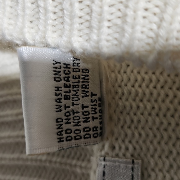 Lise J Sweater Womens Size M wool Angora Blend Abstract Print has spot - Picture 4 of 8